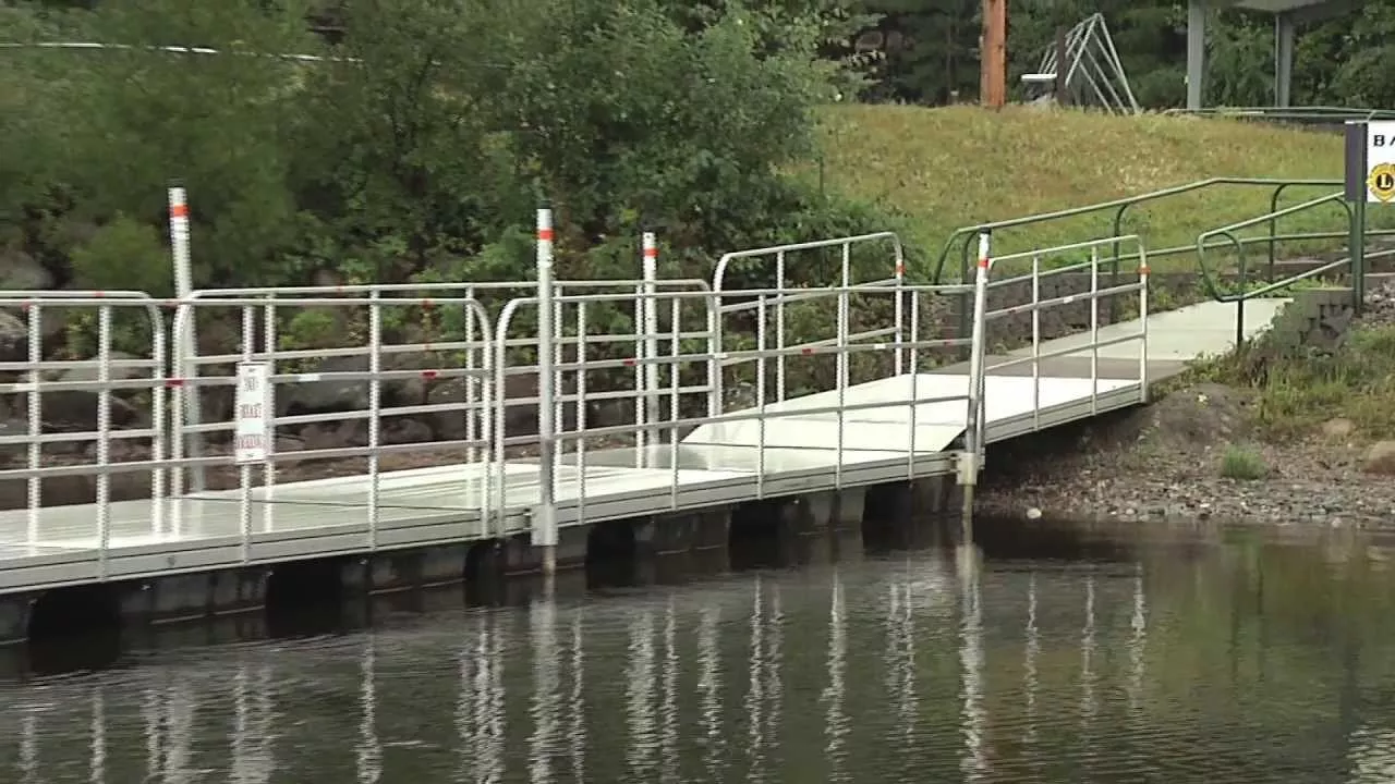 FLOE Dock Handrails – Includes Attachment Hardware (Special Order)