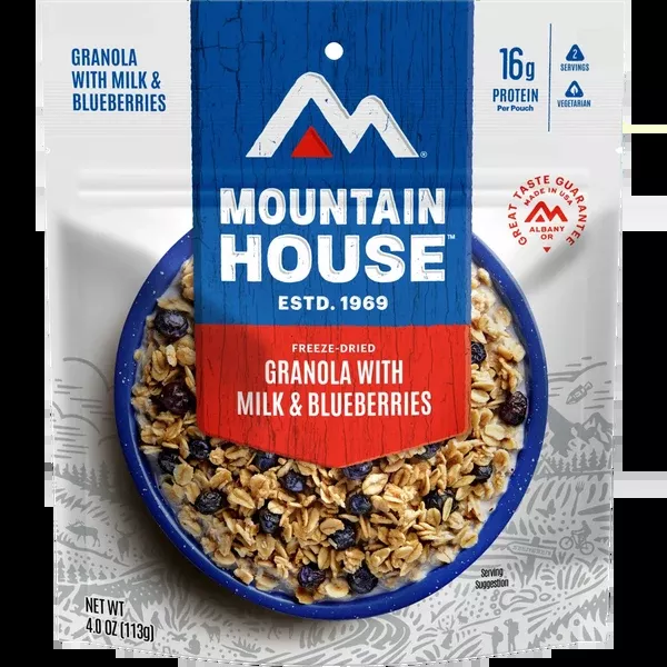 Granola with Milk & Blueberries (2 Servings)